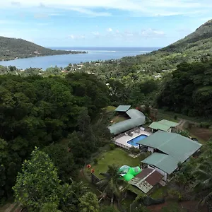 Alaroots Maison Piscine Auberge de jeunesse